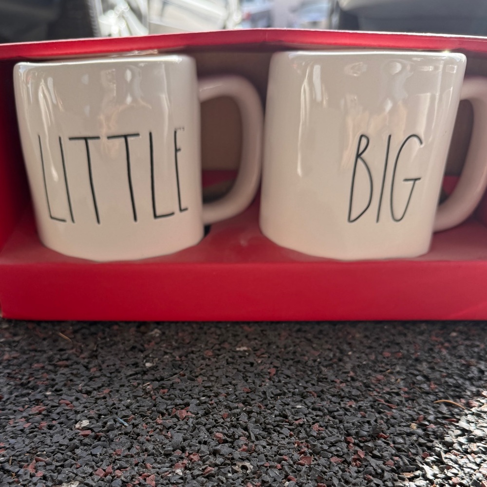 Box set of Rae Dunn mugs with  “big” and “little”